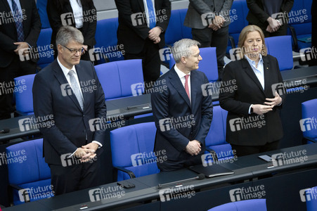 16. Sitzung des Deutschen Bundestages in Berlin
