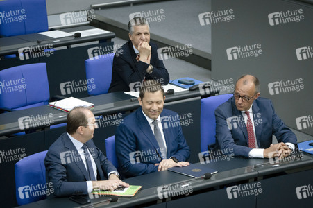 16. Sitzung des Deutschen Bundestages in Berlin