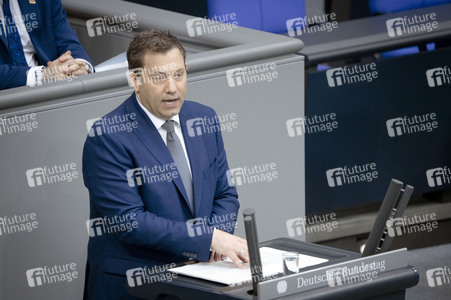 16. Sitzung des Deutschen Bundestages in Berlin