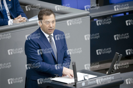 16. Sitzung des Deutschen Bundestages in Berlin