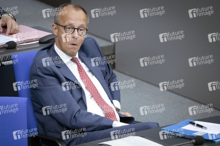 16. Sitzung des Deutschen Bundestages in Berlin