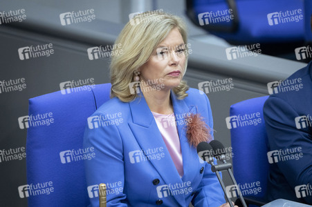 16. Sitzung des Deutschen Bundestages in Berlin