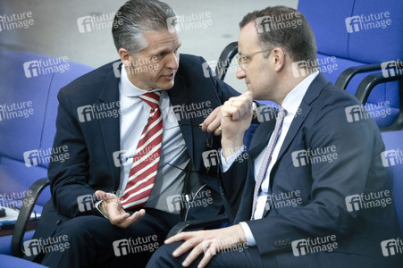 16. Sitzung des Deutschen Bundestages in Berlin