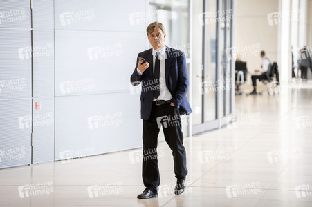 16. Sitzung des Deutschen Bundestages in Berlin