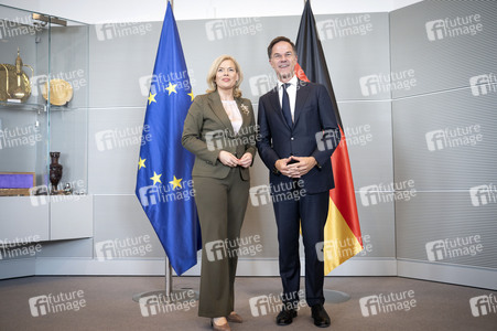 Bundestagspräsidentin Julia Klöckner und NATO-Generalsekretär Mark Rutte in Berlin