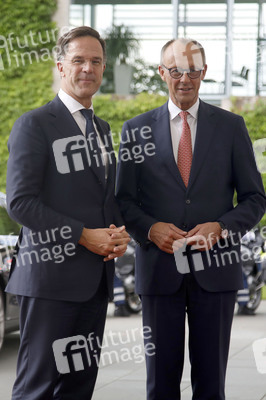 Empfang des NATO-Generalsekretärs in Berlin