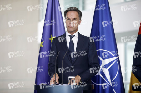 Empfang des NATO-Generalsekretärs in Berlin