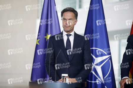 Empfang des NATO-Generalsekretärs in Berlin