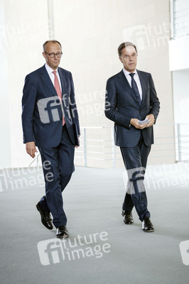 Empfang des NATO-Generalsekretärs in Berlin