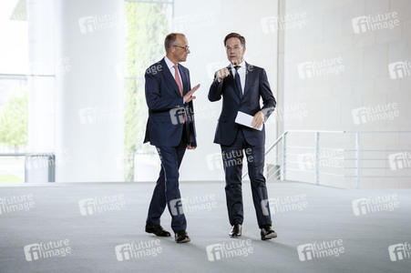 Empfang des NATO-Generalsekretärs in Berlin