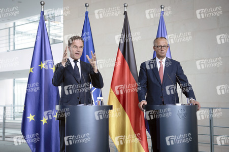 Empfang des NATO-Generalsekretärs in Berlin