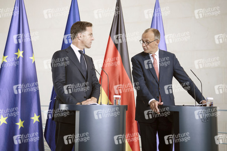 Empfang des NATO-Generalsekretärs in Berlin