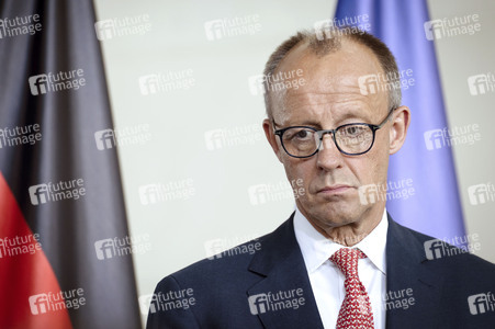 Empfang des NATO-Generalsekretärs in Berlin