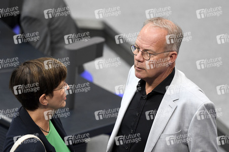 19 Sitzung des Deutschen Bundestages in Berlin