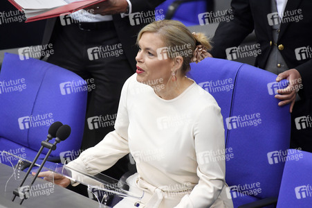 19 Sitzung des Deutschen Bundestages in Berlin