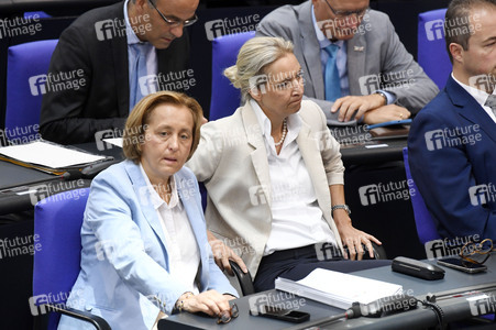 19 Sitzung des Deutschen Bundestages in Berlin