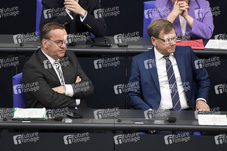 19 Sitzung des Deutschen Bundestages in Berlin