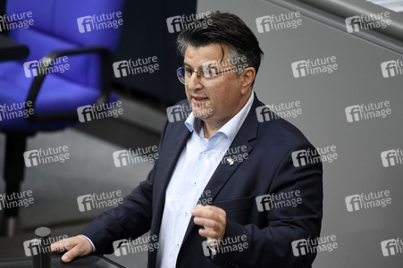 19 Sitzung des Deutschen Bundestages in Berlin