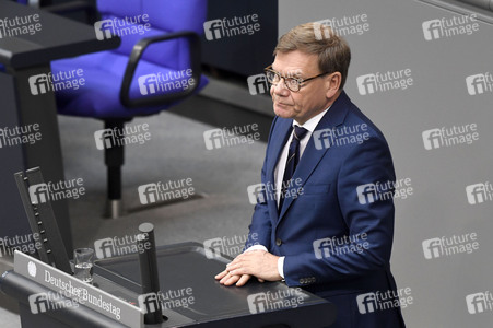 19 Sitzung des Deutschen Bundestages in Berlin