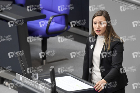 19 Sitzung des Deutschen Bundestages in Berlin