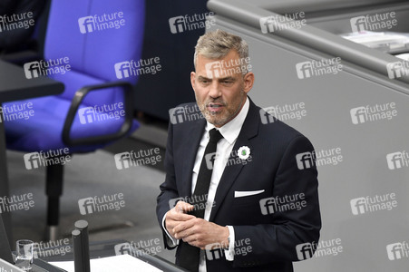 19 Sitzung des Deutschen Bundestages in Berlin