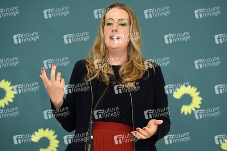 19 Sitzung des Deutschen Bundestages in Berlin