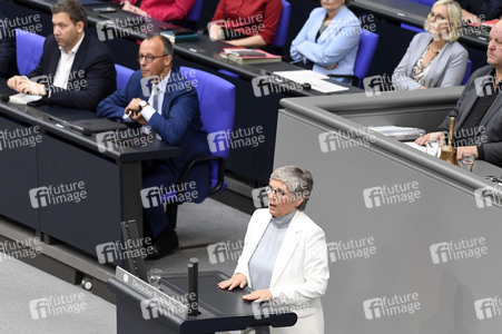 19 Sitzung des Deutschen Bundestages in Berlin