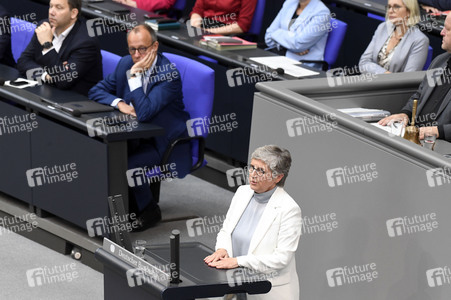 19 Sitzung des Deutschen Bundestages in Berlin