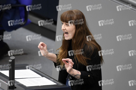 19 Sitzung des Deutschen Bundestages in Berlin