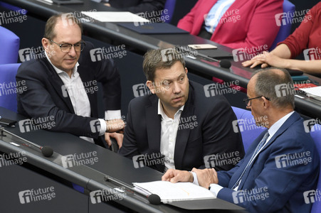 19 Sitzung des Deutschen Bundestages in Berlin