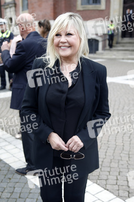 Öffentliche Gedenkfeier für Carlo von Tiedemann in Hamburg