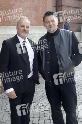 Öffentliche Gedenkfeier für Carlo von Tiedemann in Hamburg