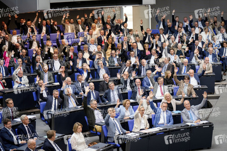 19 Sitzung des Deutschen Bundestages in Berlin