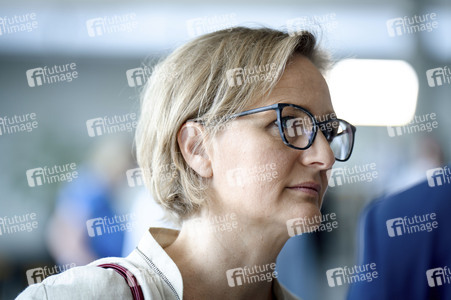 19 Sitzung des Deutschen Bundestages in Berlin