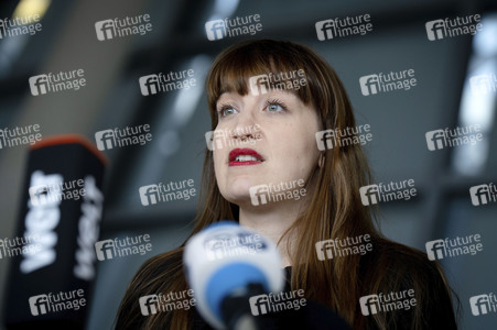 19 Sitzung des Deutschen Bundestages in Berlin