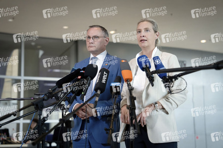 19 Sitzung des Deutschen Bundestages in Berlin