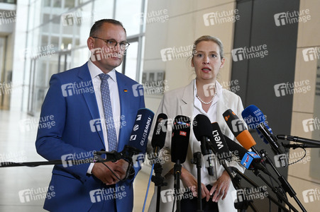 19 Sitzung des Deutschen Bundestages in Berlin