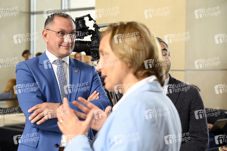 19 Sitzung des Deutschen Bundestages in Berlin