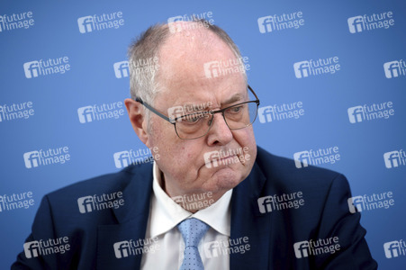 Bundespressekonferenz 'Abschlussbericht der Initiative für einen handlungsfähigen Staat' in Berlin