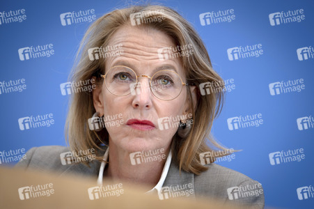 Bundespressekonferenz 'Abschlussbericht der Initiative für einen handlungsfähigen Staat' in Berlin