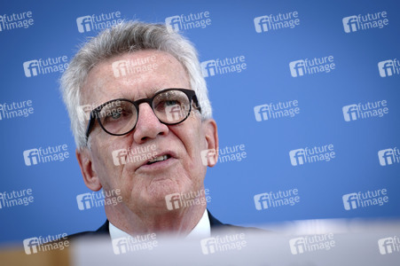 Bundespressekonferenz 'Abschlussbericht der Initiative für einen handlungsfähigen Staat' in Berlin