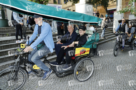 Filmpremiere '#SchwarzeSchafe' in Berlin