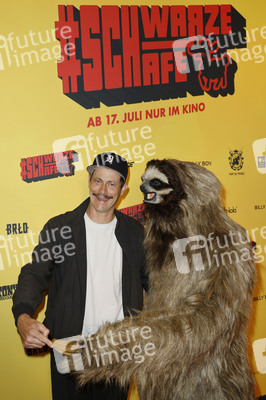 Filmpremiere '#SchwarzeSchafe' in Berlin