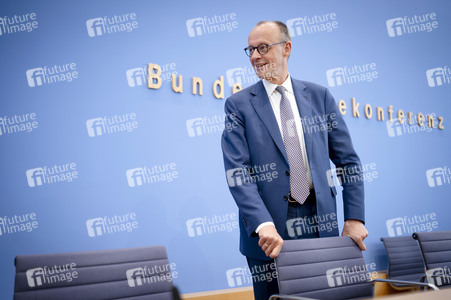 Bundespressekonferenz 'Aktuelle Themen der Innen- und Außenpolitik' in Berlin