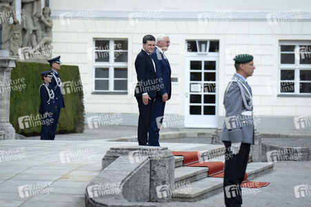 Empfang des Präsidenten von Rumänien im Schloss Bellevue in Berlin