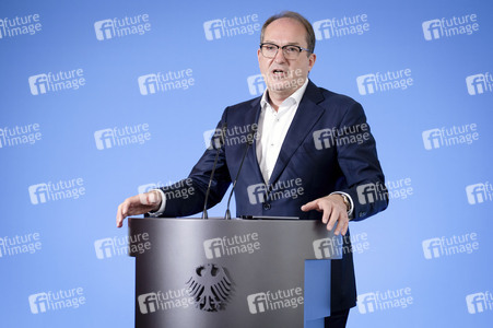 Pressestatement zu den Beschlüssen des Bundeskabinetts in Berlin