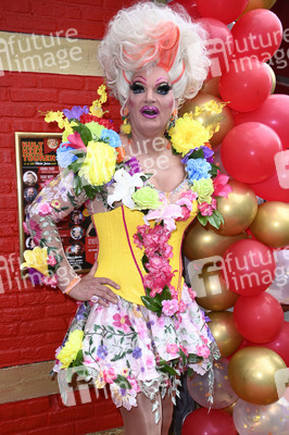 Olivia Jones & Kult Kieztouren Sommerparty in Hamburg