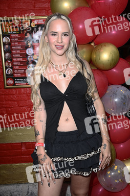 Olivia Jones & Kult Kieztouren Sommerparty in Hamburg