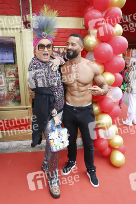 Olivia Jones & Kult Kieztouren Sommerparty in Hamburg