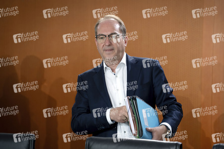 11. Sitzung des Bundeskabinetts in Berlin